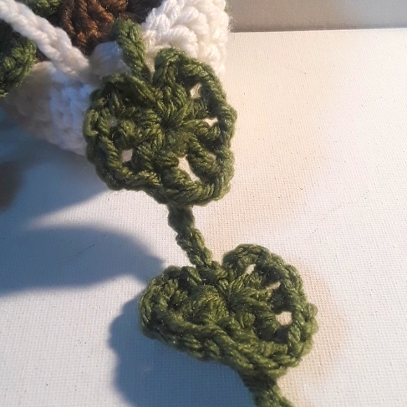 Handmade Hanging Crochet Plant for Rearveiw mirror or decor - Picture 3 of 3